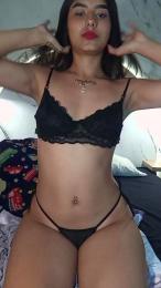 Yvonne_Collins webcam cam4 model stream image