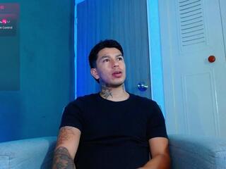 Mateo Rreal webcam model stream image