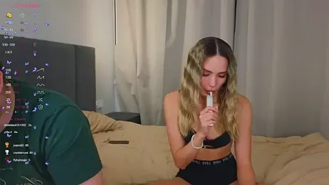 W___ webcam model stream image