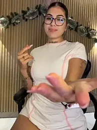 Sarasanders_4 webcam model stream image