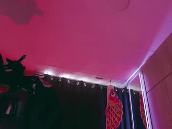 olliver___y webcam model stream image