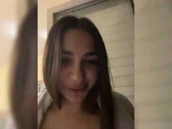 Lisana1 webcam model stream image