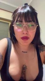 Lareyni26 webcam model stream image
