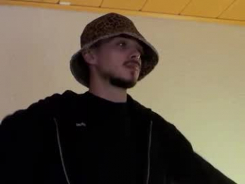 daimon_hall webcam model stream image