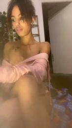 Pierreali webcam model stream image