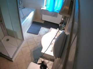 voyeurcam-julmodels-bath-2nd-2 webcam model stream image