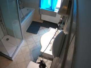 voyeurcam-julmodels-bath-2nd-2 webcam model stream image