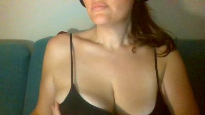 Trans_Alican webcam model stream image