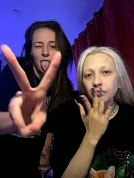 Dooubletroublee webcam model stream image