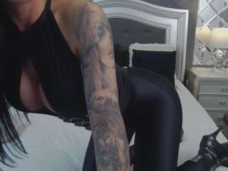 mikaylalovely webcam model stream image