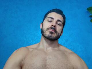 Cutler Q webcam flirt4free model stream image