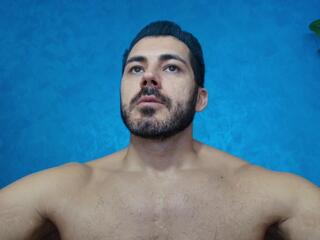 Cutler Q webcam flirt4free model stream image
