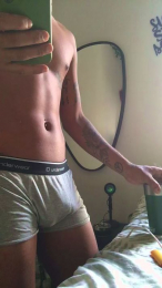 elvisnaomorreu webcam model stream image