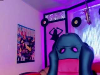 emeli-roushot webcam model stream image