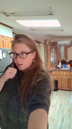 Cadiedoesit webcam model stream image