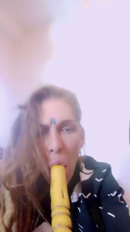 manuella19 webcam model stream image