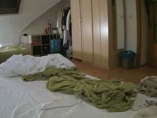 voyeurcam-julmodels-bed-1 webcam model stream image