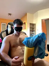 Raveman webcam model stream image