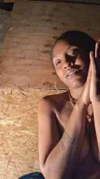 Liilmaamma webcam model stream image