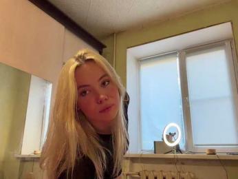 myfavoriteroom webcam model stream image