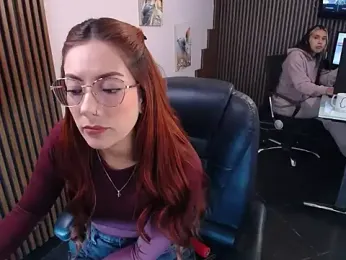 desk_desire webcam model stream image