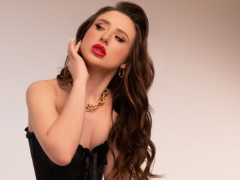 JuliCarter webcam model stream image