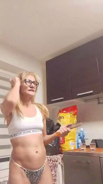 Couplemilf2 webcam model stream image