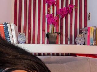Valentinna Ferrer webcam model stream image