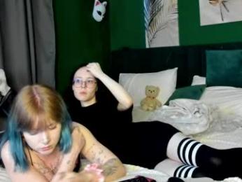 lilac_muse webcam model stream image
