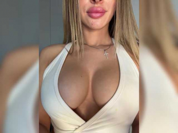 BonnieMur webcam model stream image