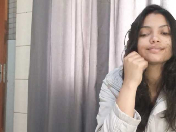 Bombonzin webcam model stream image