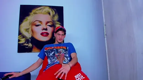 guy_master webcam model stream image