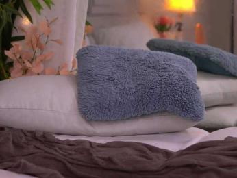 MillieHartwell webcam model stream image