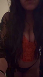 lolachouX webcam model stream image