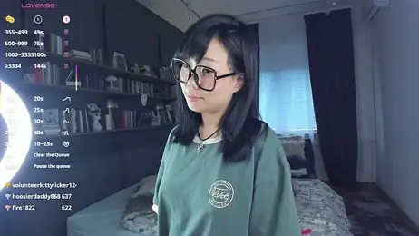 HinataBrooks webcam model stream image