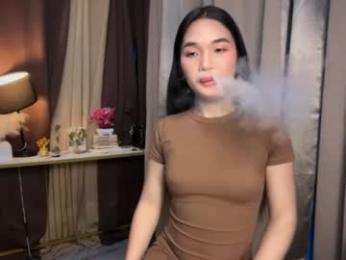 domminant_thea webcam model stream image