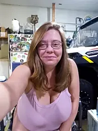 MsShelby40 webcam model stream image