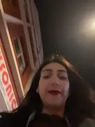 Ninabigtitied webcam model stream image