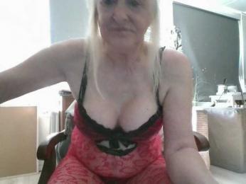 BlondMilfTascha webcam bongacams model stream image