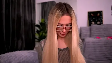 KylieJoyce webcam model stream image