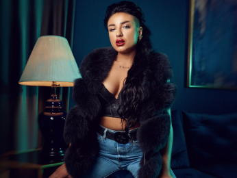 OksanaBloom webcam model stream image