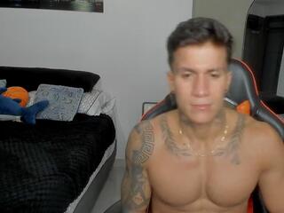 Petter Grey webcam model stream image
