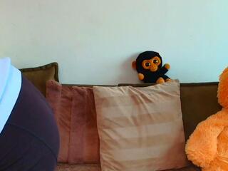 Rovan Bean webcam model stream image