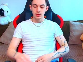 Rovan Bean webcam model stream image