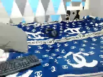 Trish_CurveCock webcam model stream image