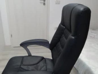 blue_eyes96 webcam model stream image