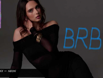 Allla webcam model stream image