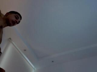 Troye Williams webcam model stream image