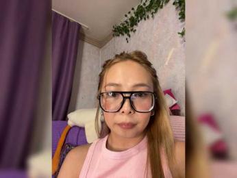 BabySuzika webcam model stream image