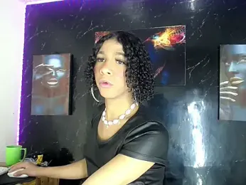 Brittany_Queen_ webcam stripchat model stream image